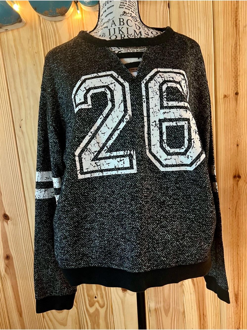 🖤💋Bobbie Brooks Black Heather V-Neck Sweatshirt with Distressed White Graphic💋🖤 - Picture 2 of 10